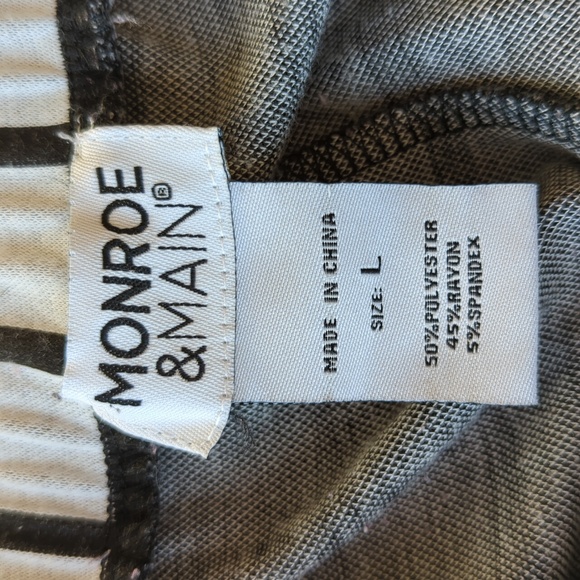 Monroe & Main Square Pleated Pull On Pants LARGE Black Gray Pockets - Picture 3 of 14